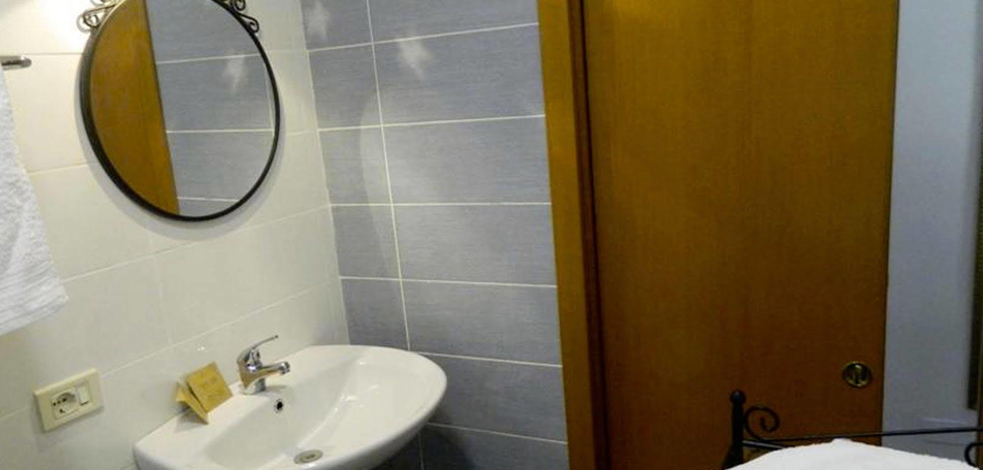 كاتانيا Crispi Rooms المظهر الخارجي الصورة